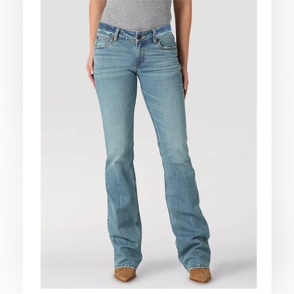 Wrangler- New never worn Retro Mae Mid Rise Bootcut Jeans 28X30 - Picture 8 of 16